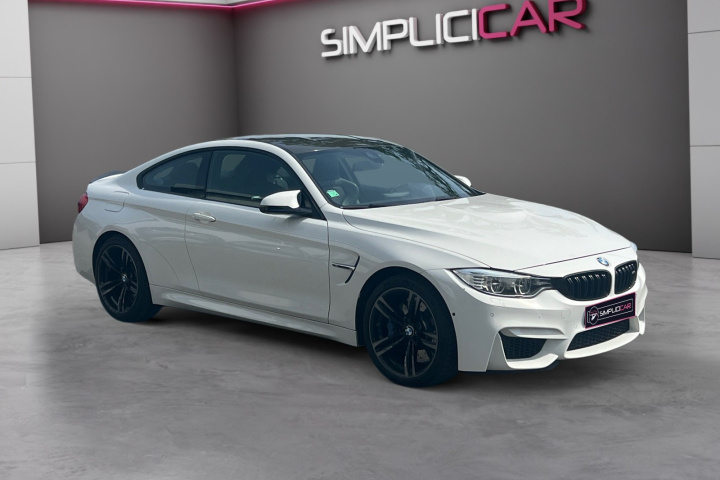 BMW M4 COUPE F82