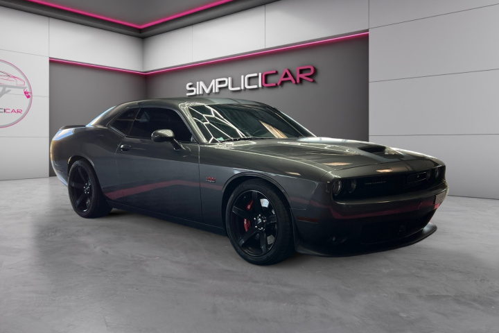 DODGE CHALLENGER