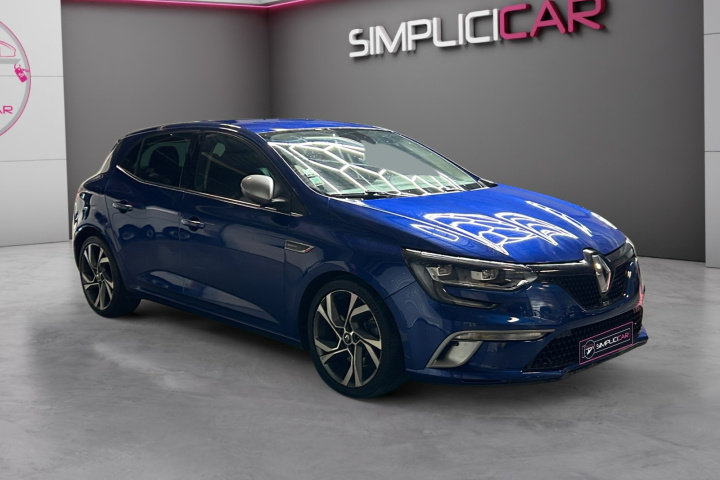 RENAULT MEGANE IV BERLINE
