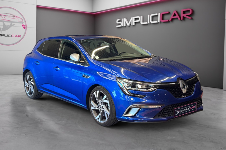 RENAULT MEGANE IV BERLINE
