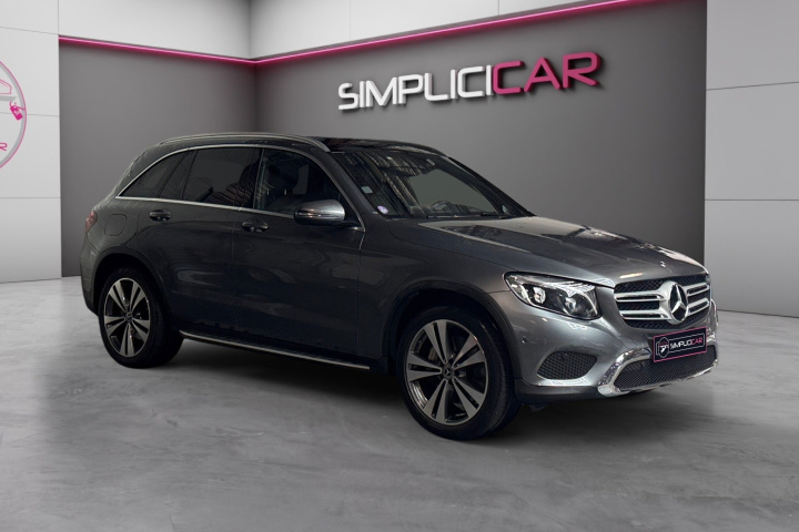 MERCEDES GLC