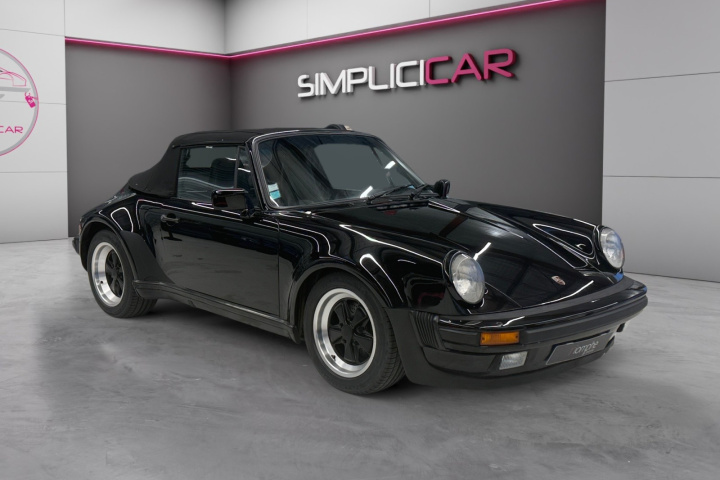 PORSCHE 911 CABRIOLET