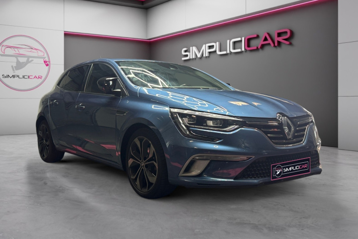 RENAULT MEGANE IV BERLINE