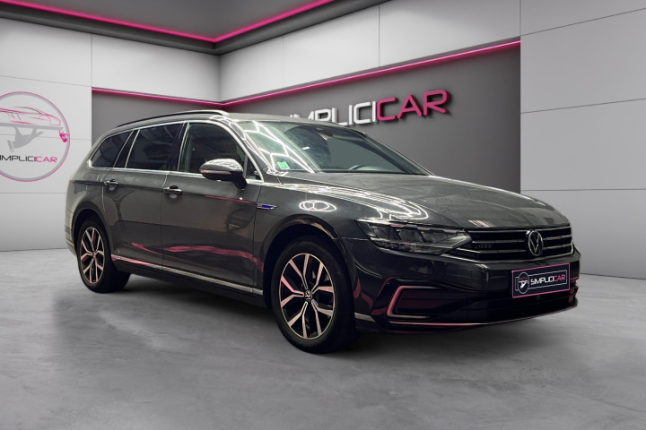 VOLKSWAGEN PASSAT SW