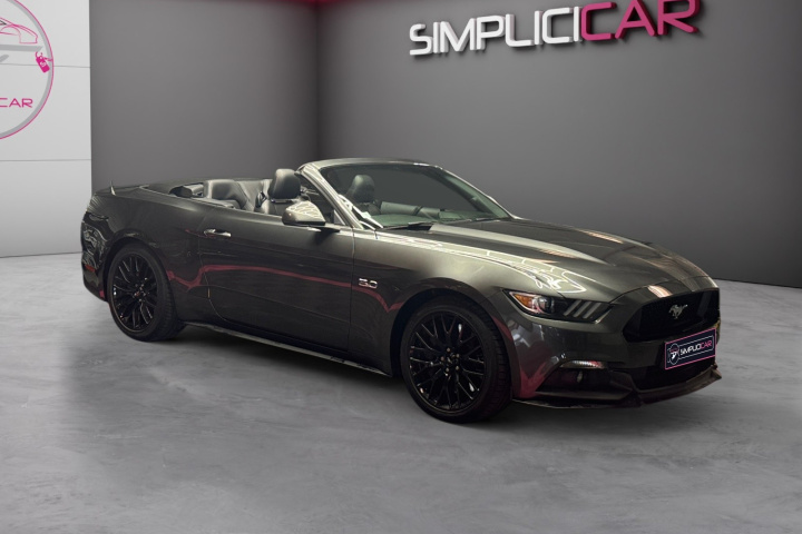 FORD MUSTANG FASTBACK