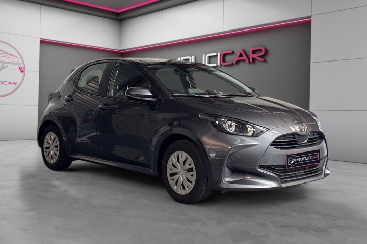 TOYOTA YARIS HYBRIDE MY22