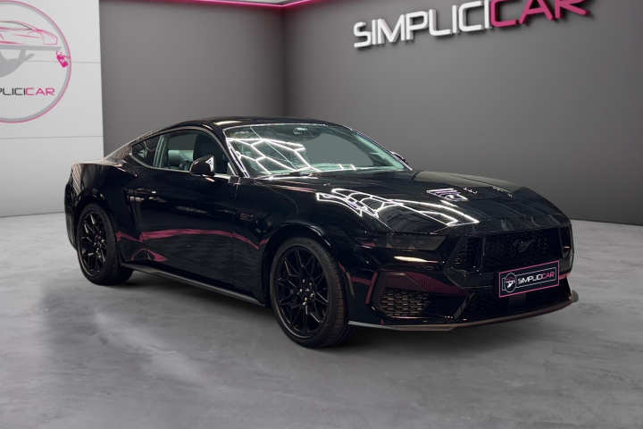 FORD MUSTANG FASTBACK